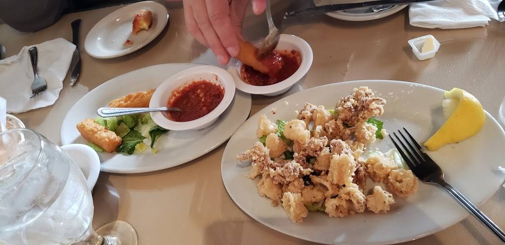 Angelos Italian Restaurant | restaurant | 1485 General Booth Blvd #120, Virginia Beach, VA 23454, USA | 7575785971 OR +1 757-578-5971