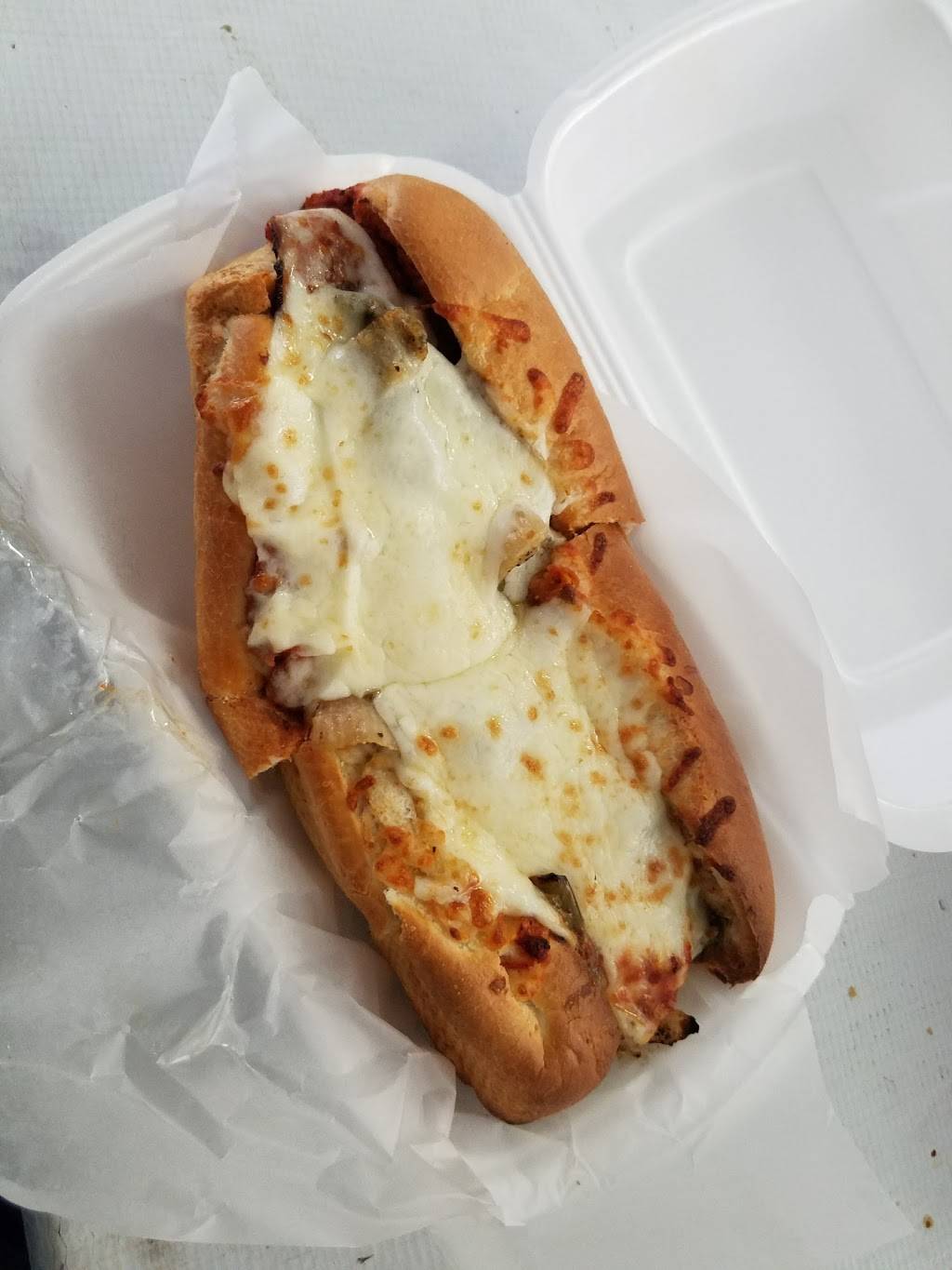 Giovannis Pizza | meal takeaway | 922 W Williamson Ave, Fullerton, CA 92832, USA | 7147734044 OR +1 714-773-4044