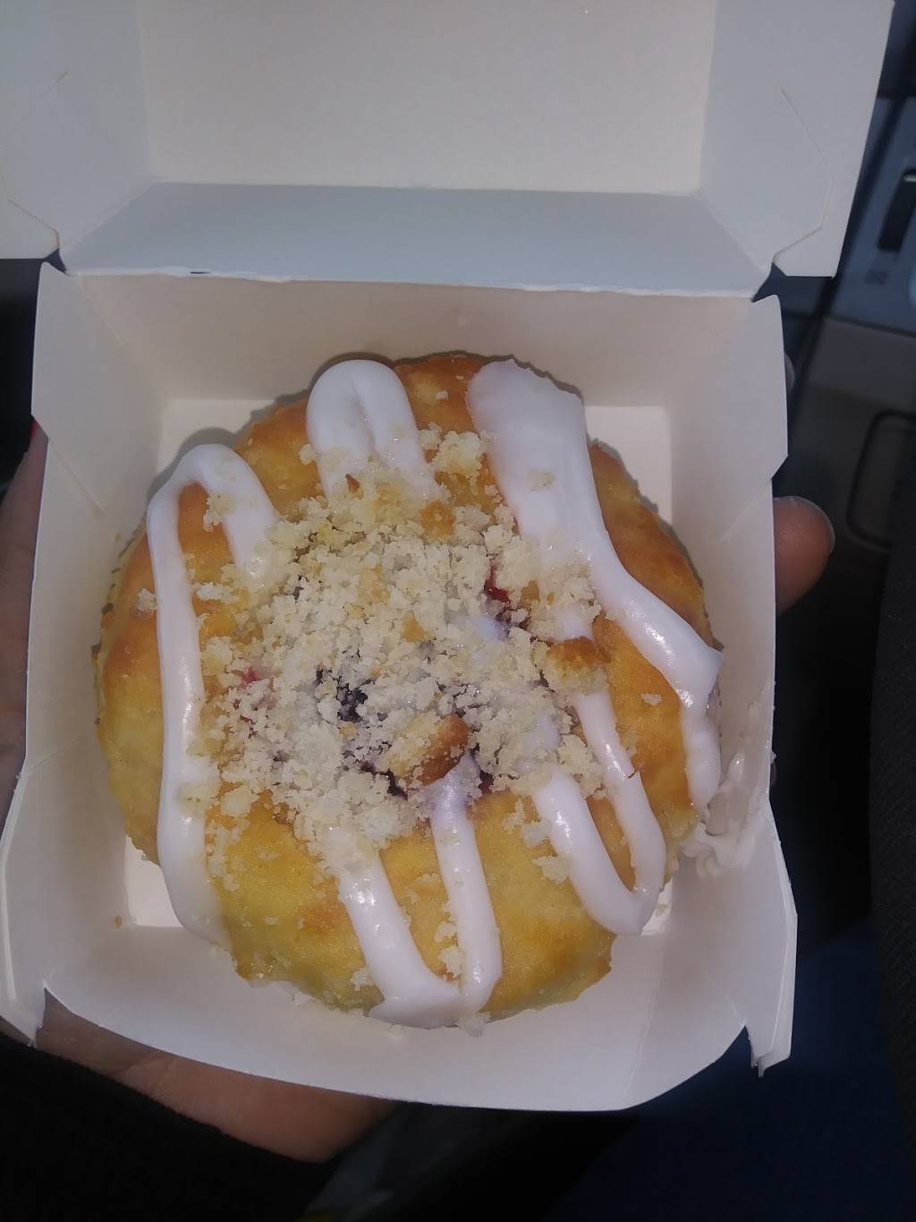 Hardees | restaurant | 1590 W 1st St, Winston-Salem, NC 27104, USA | 3367232514 OR +1 336-723-2514