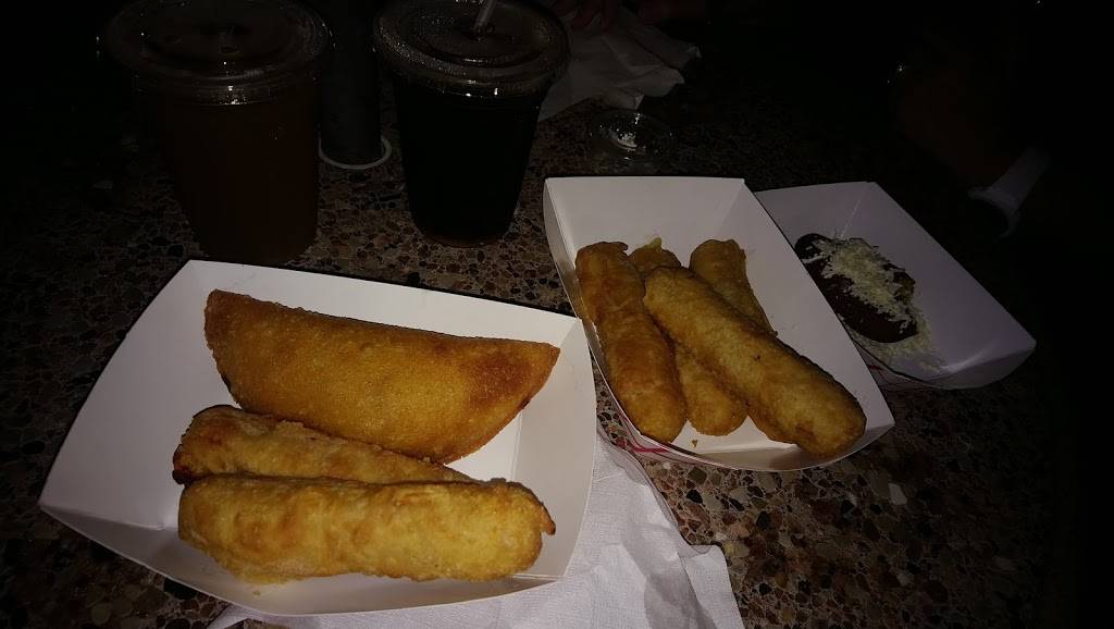 China Wok | restaurant | 10739 NW 58th St, Doral, FL 33178, USA | 3056400331 OR +1 305-640-0331