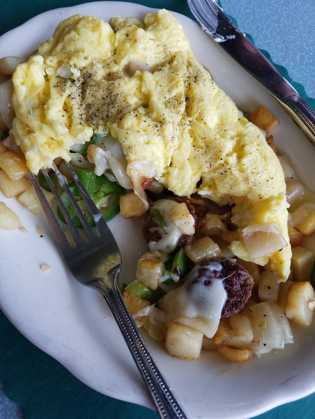 Bentleys Centreville Diner | restaurant | 7234 Centreville Rd, Manassas, VA 20111, USA | 7033611230 OR +1 703-361-1230