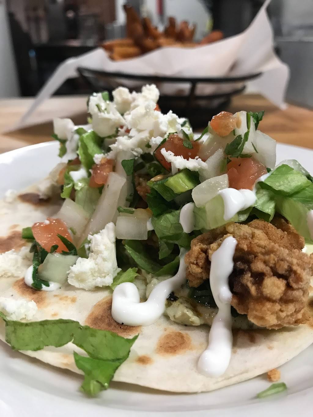 The Standard Eating House | restaurant | 4206 Magazine St, New Orleans, LA 70115, USA | 5045097306 OR +1 504-509-7306