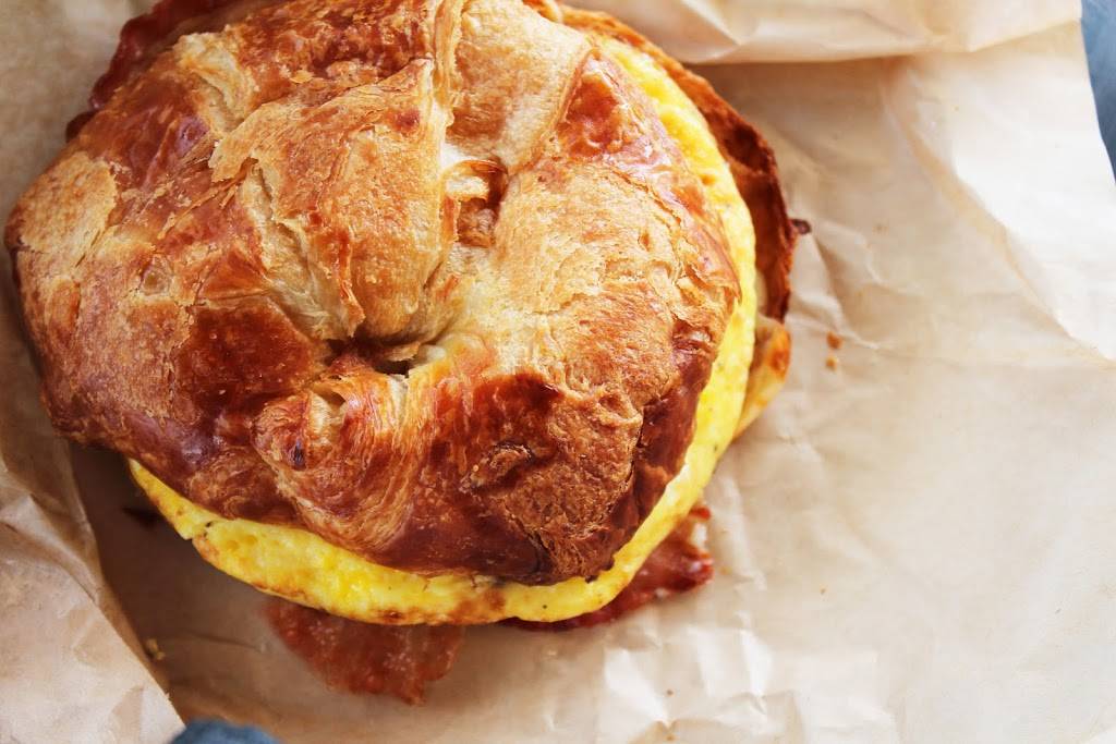 Gonzos Empanadas | restaurant | 8351 Pines Blvd, Pembroke Pines, FL 33024, USA | 9542511222 OR +1 954-251-1222