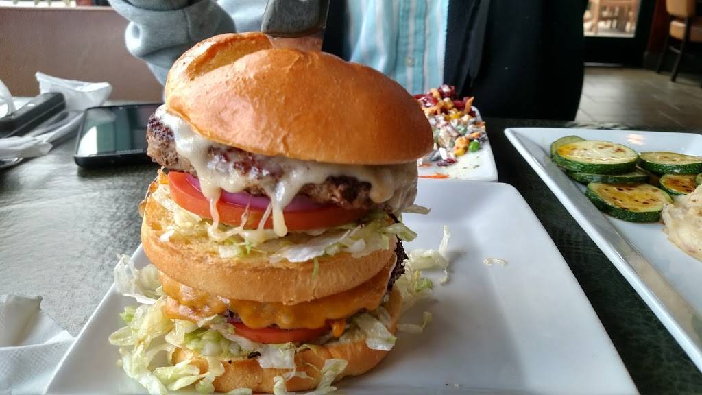 Ruby Tuesday | restaurant | 4450 Kapolei Pkwy, Kapolei, HI 96707, USA | 8084921395 OR +1 808-492-1395