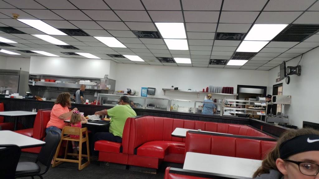 Gills Grill | restaurant | 1511 Abutment Rd, Dalton, GA 30721, USA | 7062786888 OR +1 706-278-6888