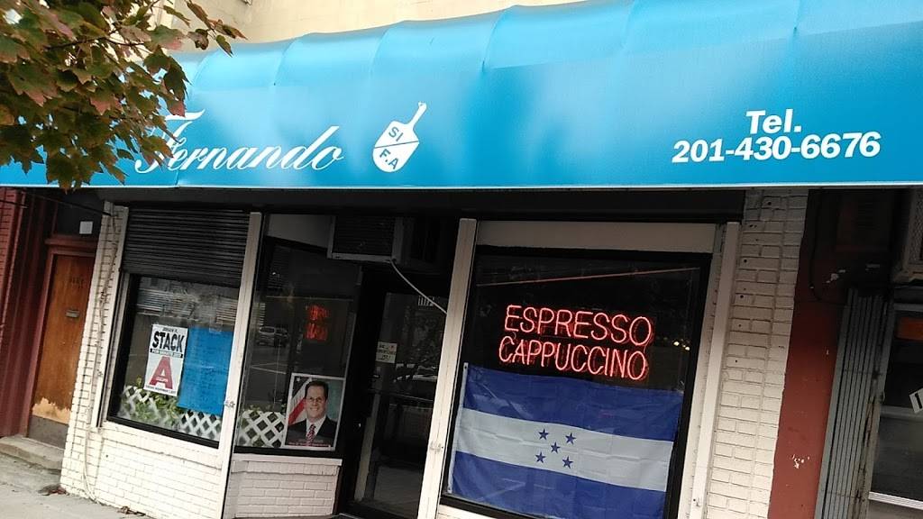 Ricon Catracho | restaurant | 1117 New York Ave, Union City, NJ 07087, USA | 2014306676 OR +1 201-430-6676