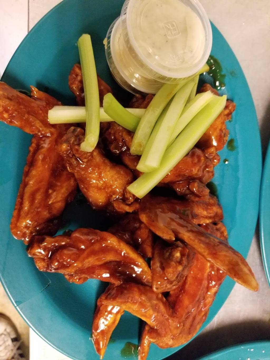 The Pub | restaurant | 570 S Gary Ave, Carol Stream, IL 60188, USA | 6306537038 OR +1 630-653-7038