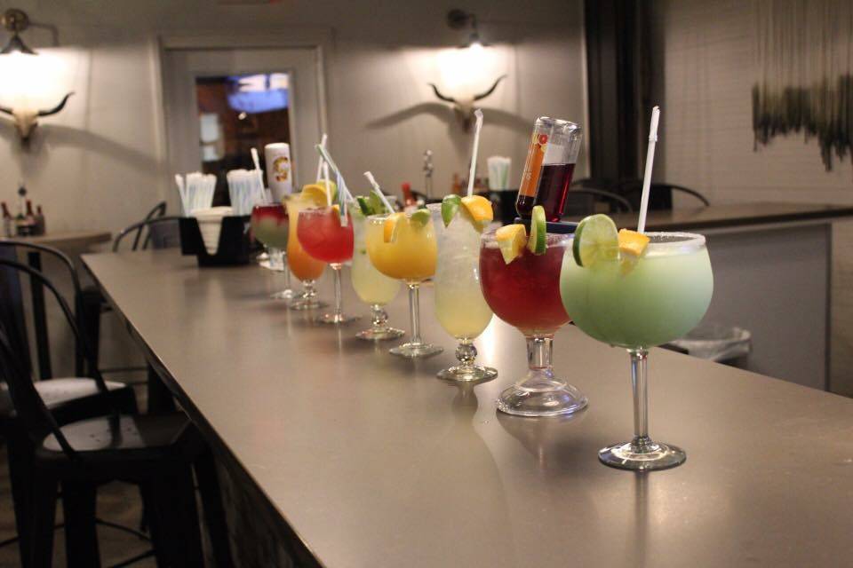 Los Maguelles | restaurant | 222 S Main St, Fortville, IN 46040, USA | 3177474936 OR +1 317-747-4936