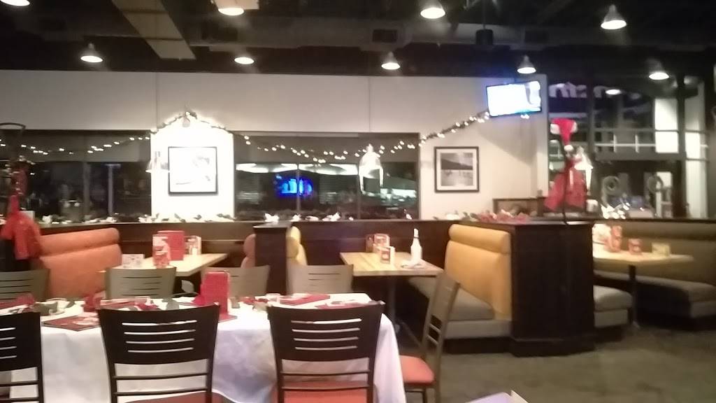 Boston Pizza | restaurant | 8 Salem Rd S, Ajax, ON L1S 7T7, Canada | 9056861908 OR +1 905-686-1908