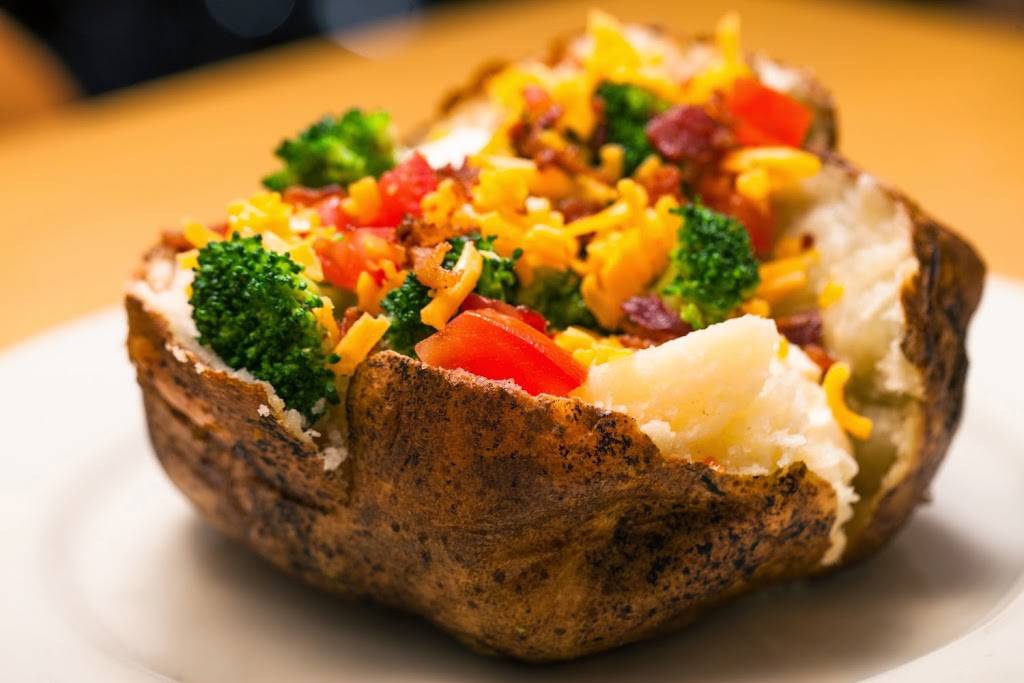 Foodlife | restaurant | 835 N Michigan Ave, Chicago, IL 60611, USA | 3123353663 OR +1 312-335-3663