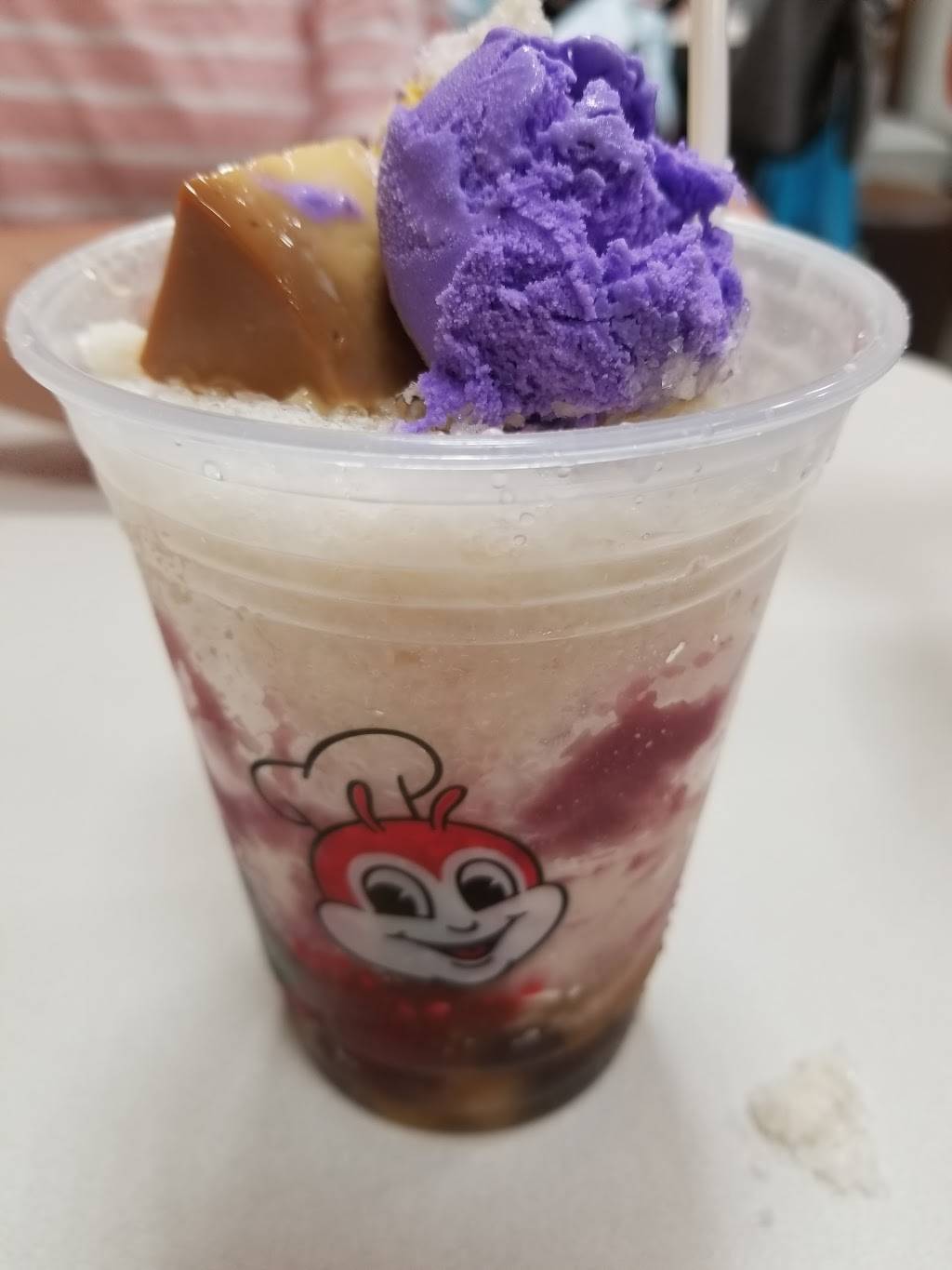 Jollibee | restaurant | 2700 Colorado Blvd #140, Los Angeles, CA 90041, USA | 3232585664 OR +1 323-258-5664