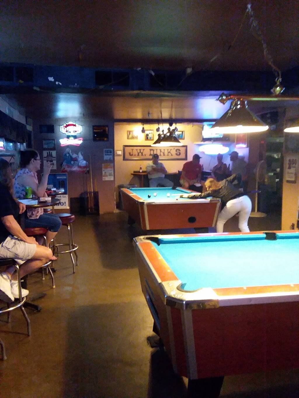 J W Dinks Saloon | restaurant | 135 Millville Oxford Rd, Hamilton, OH 45013, USA | 5138687462 OR +1 513-868-7462