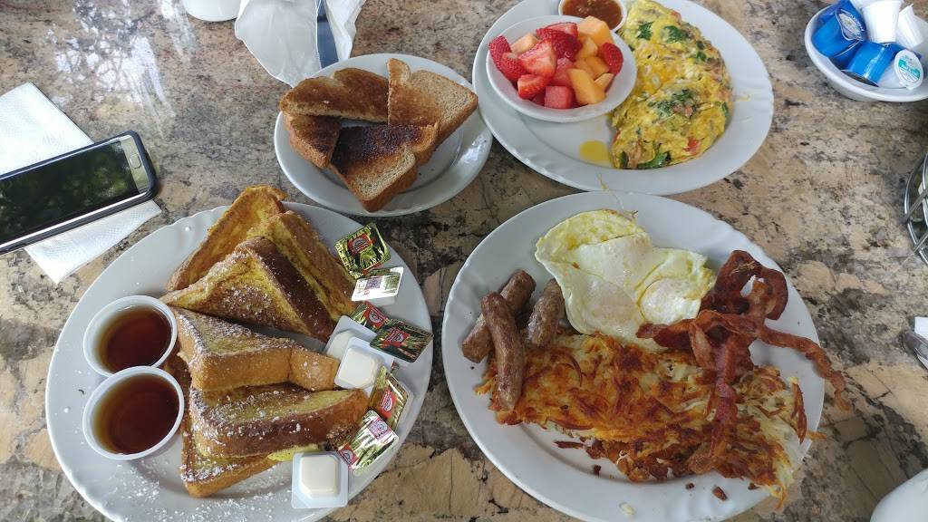 Milas Centre City Cafe | cafe | 2680 S Escondido Blvd, Escondido, CA 92025, USA | 7604896011 OR +1 760-489-6011