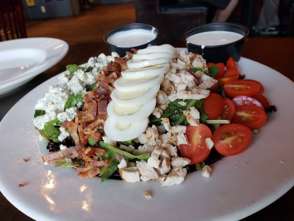 Churchills Pub & Grille | restaurant | 887 W San Marcos Blvd, San Marcos, CA 92078, USA | 7604718773 OR +1 760-471-8773