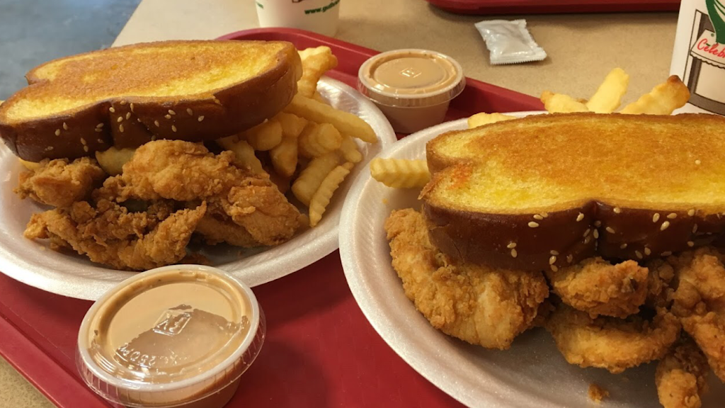 Guthries Restaurant | restaurant | 1235 Taft Hwy, Signal Mountain, TN 37377, USA | 4238864466 OR +1 423-886-4466