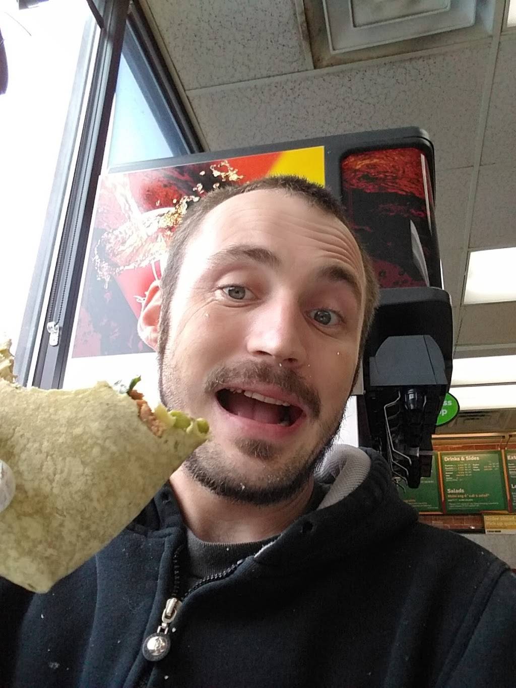 Subway | restaurant | 4320 W Prospect Ave, Appleton, WI 54914, USA | 9207331007 OR +1 920-733-1007