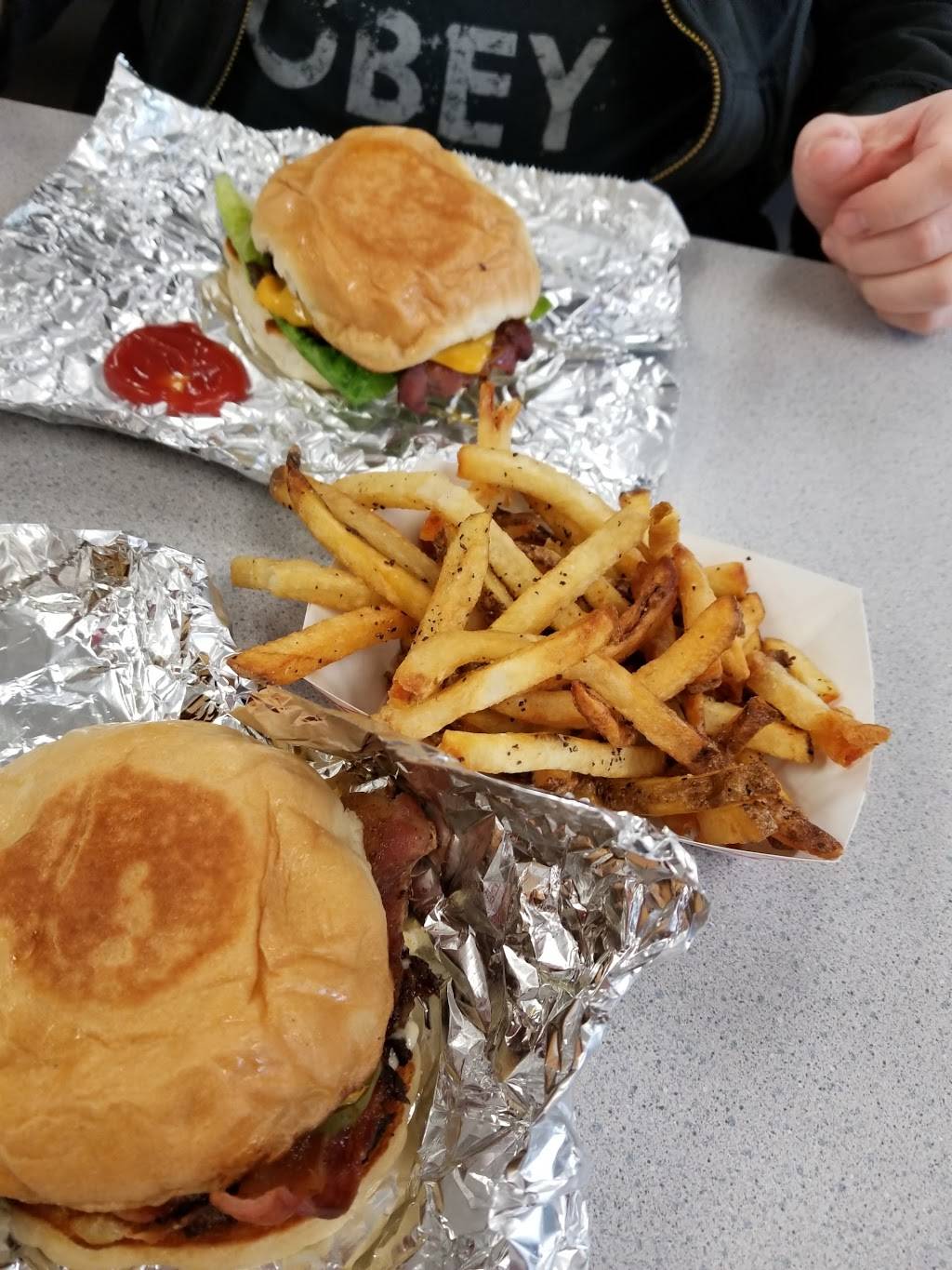 Patty Wagon | restaurant | 3600 N May Ave, Oklahoma City, OK 73112, USA | 4059171711 OR +1 405-917-1711