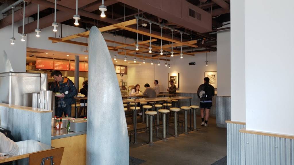 Chipotle Mexican Grill | restaurant | 1 W High St Ste 101, Oxford, OH 45056, USA | 5135236563 OR +1 513-523-6563