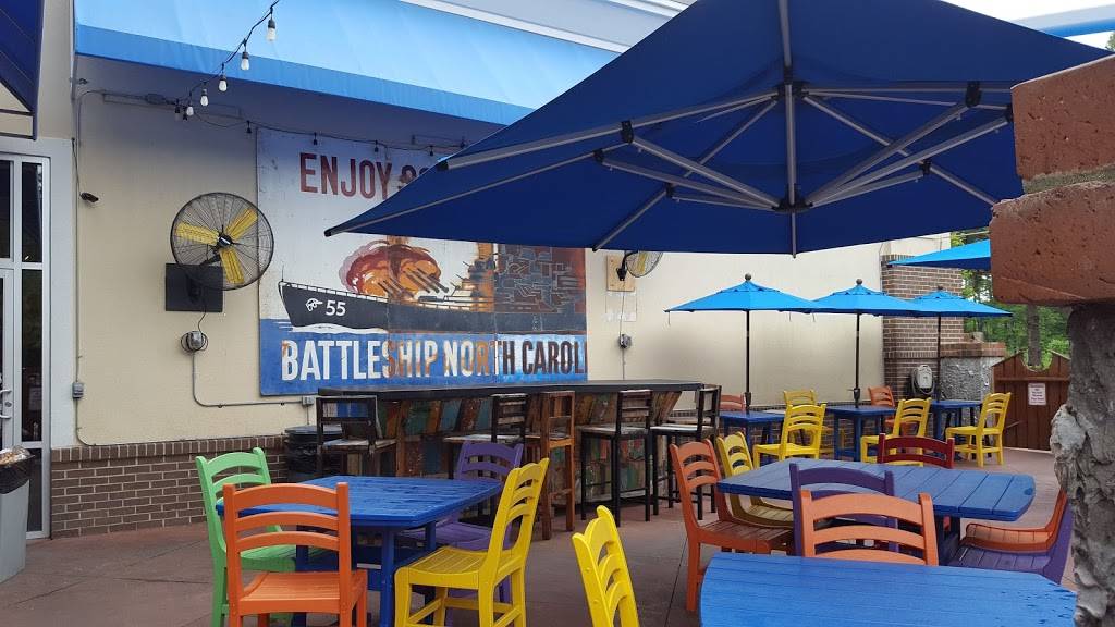 Full Moon Oyster Bar-Southern Pines | restaurant | 134 Brucewood Rd, Southern Pines, NC 28387, USA | 9102462048 OR +1 910-246-2048