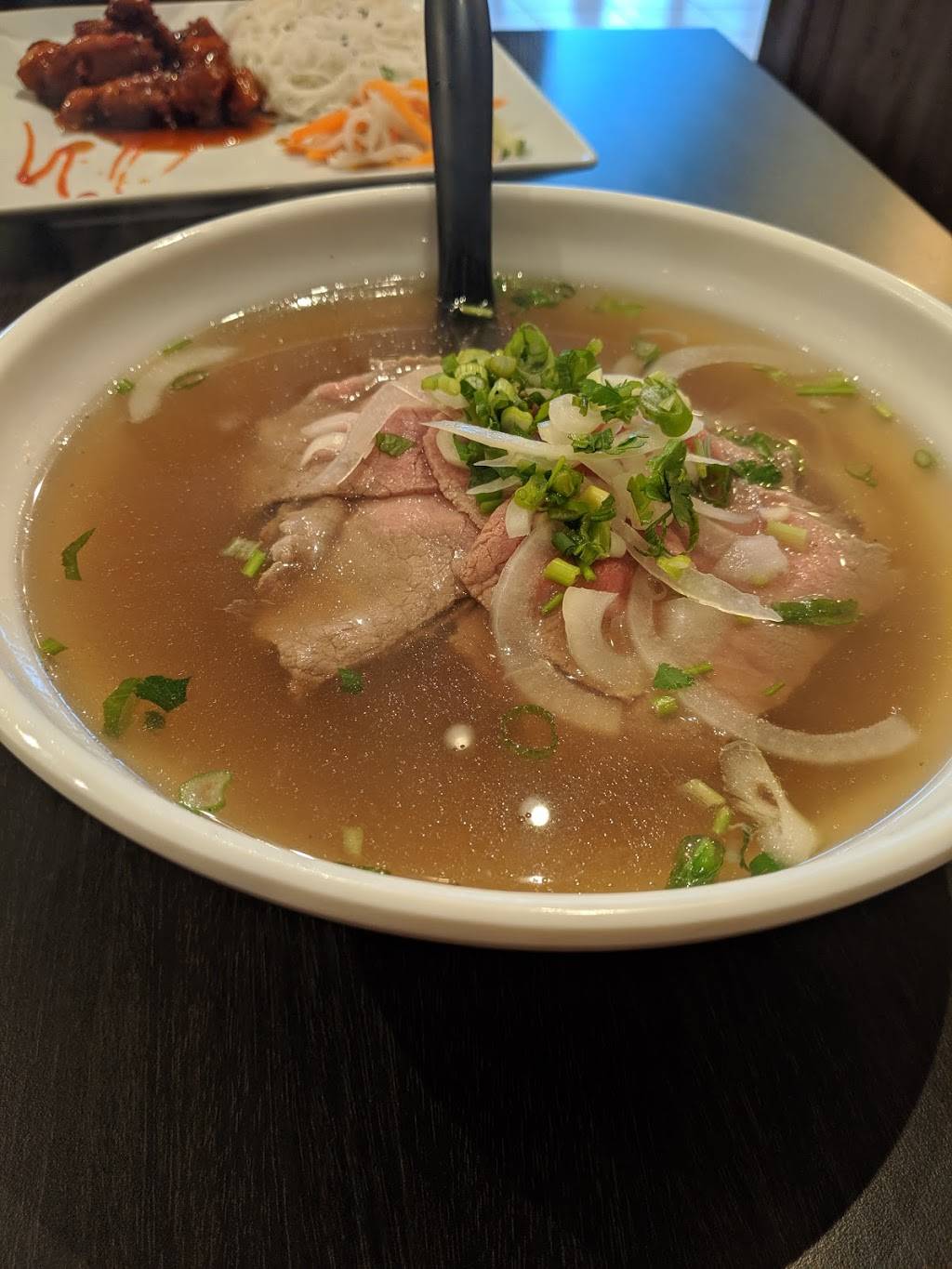 Pho 28 | restaurant | 1131 Boulevard Saint-Martin O, Laval, QC H7S 1M8, Canada | 4504907288 OR +1 450-490-7288