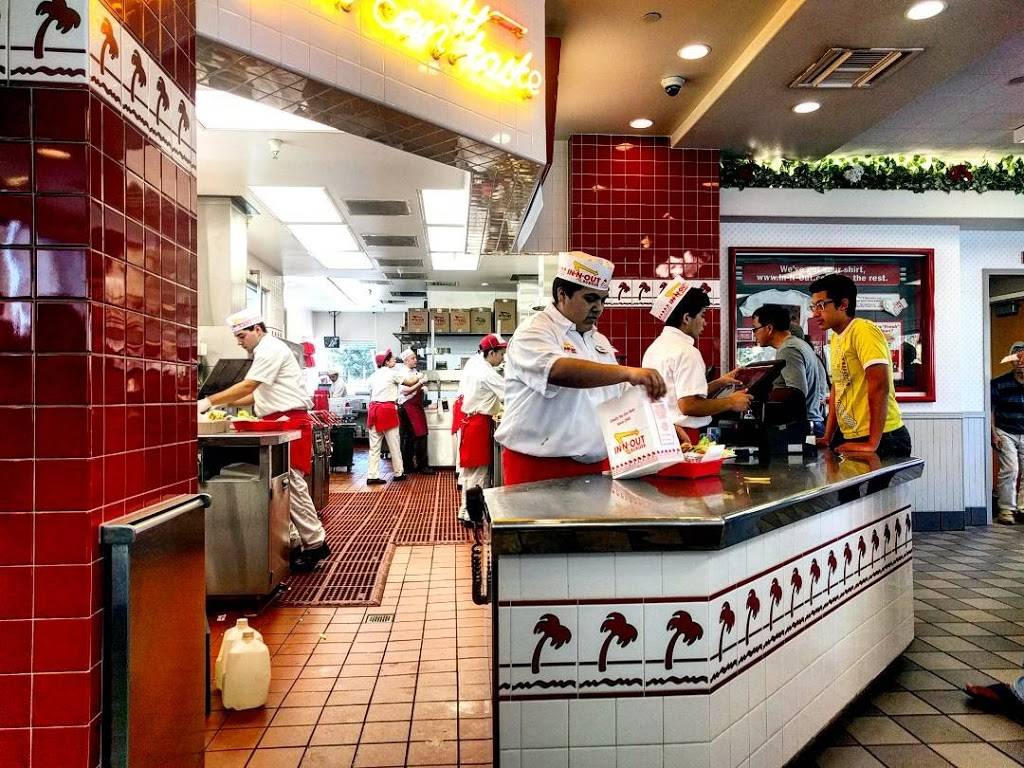 In-N-Out Burger | restaurant | 949 Veterans Blvd, Redwood City, CA 94063, USA | 8007861000 OR +1 800-786-1000