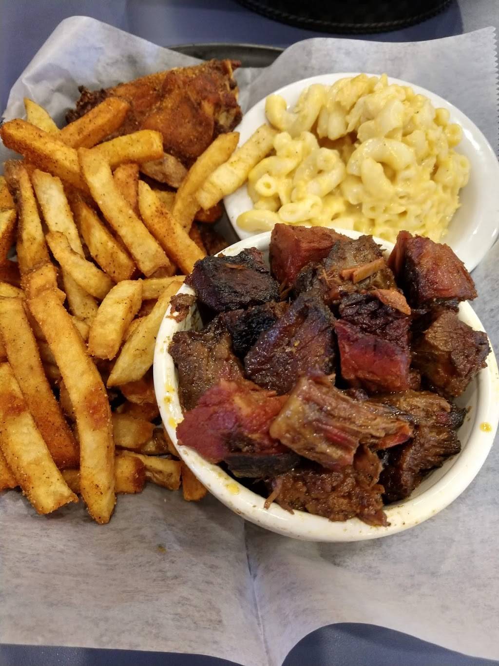 Mommas Mustard, Pickles & BBQ | restaurant | 102 Bauer Ave, Louisville, KY 40207, USA | 5029386262 OR +1 502-938-6262