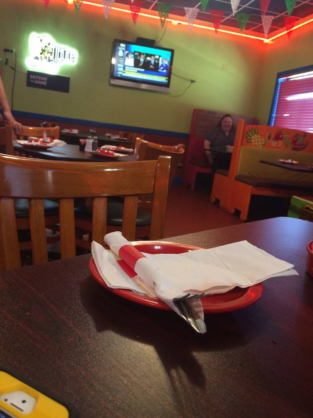 Chavos Mexican Restaurant | restaurant | US-371, Dixie Inn, LA 71055, USA | 3183773304 OR +1 318-377-3304