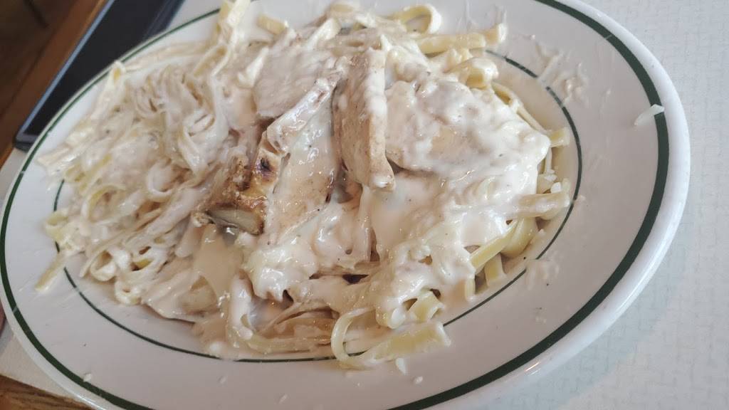 Lake House Bar and grill | restaurant | 3198 Elton Rd, Delevan, NY 14042, USA | 7162584092 OR +1 716-258-4092