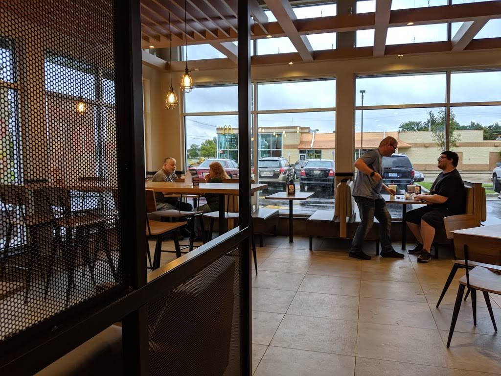 Burger King | restaurant | 1400 W Main St, Lowell, MI 49331, USA | 6169875060 OR +1 616-987-5060