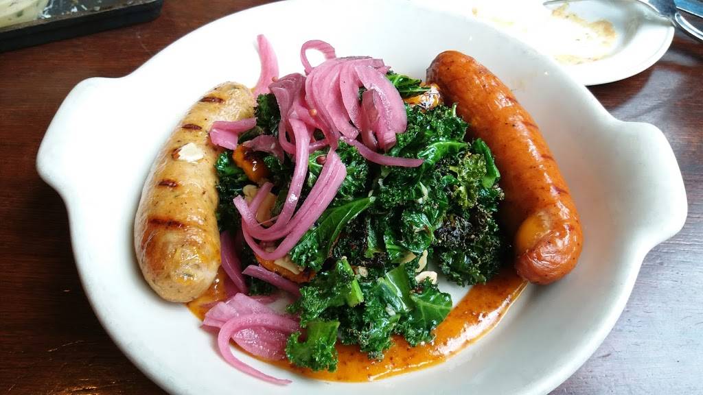 Karl Strauss Brewing Company | restaurant | 1000 Universal Studios Blvd, Universal City, CA 91608, USA | 8187532739 OR +1 818-753-2739