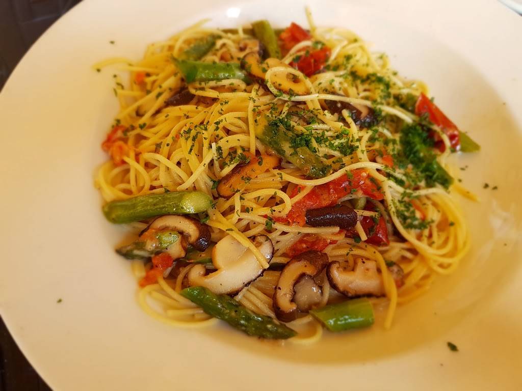 The Cheesecake Factory | restaurant | 11401 Nw 12th St Spc E512, Miami, FL 33172, USA | 3055930803 OR +1 305-593-0803