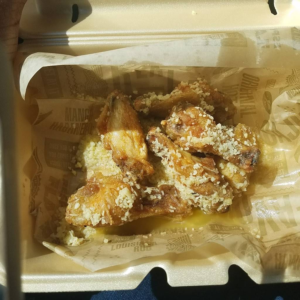 Wingstop | restaurant | 1075 Wynnewood Village Shopping Center, Dallas, TX 75224, USA | 2149469464 OR +1 214-946-9464