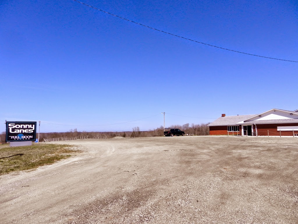 Sonny Lanes Bowling Bar and Grille | restaurant | 696 Ohio 534, 2 miles south of rt 90, Geneva, OH 44041, USA | 4404664371 OR +1 440-466-4371