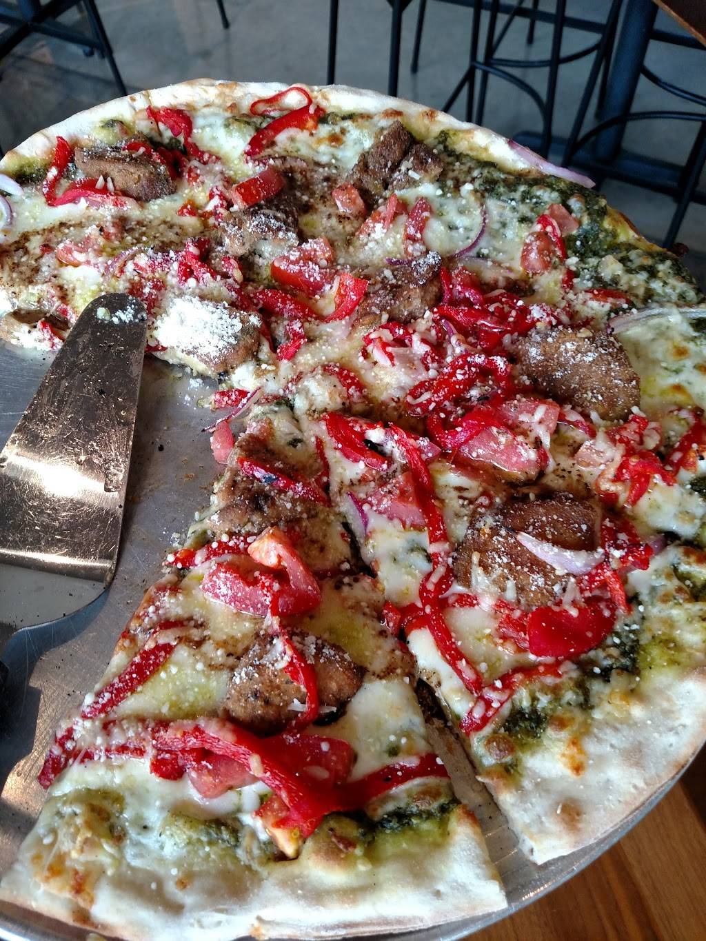 Gusto Pizza Co. | restaurant | 2800 University Ave, West Des Moines, IA 50266, USA | 5152251881 OR +1 515-225-1881