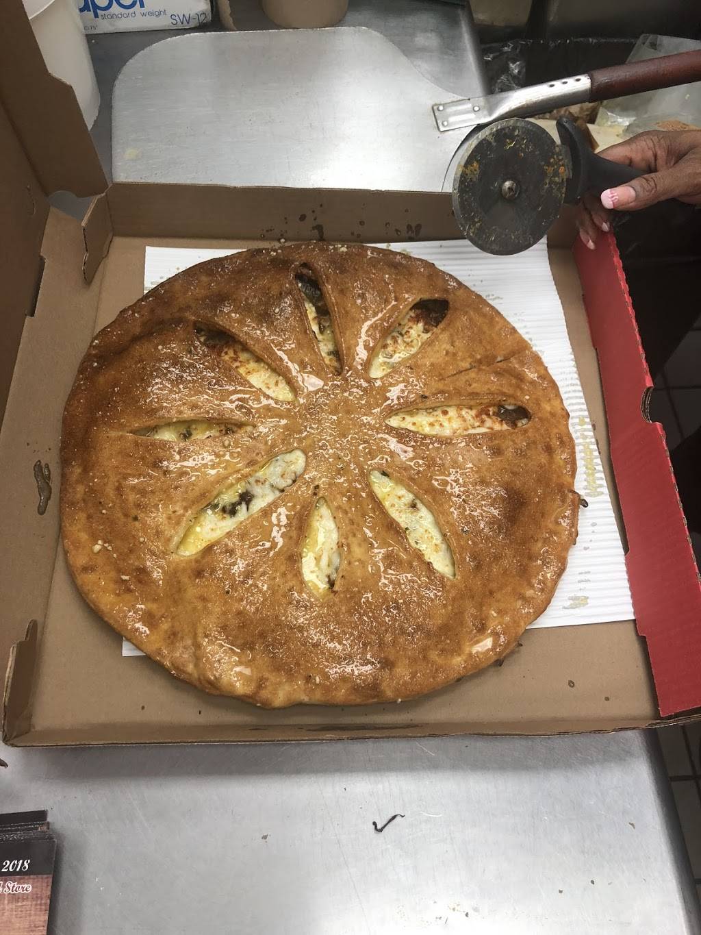 Mimmos Pizza | restaurant | 3000 W Allegheny Ave, Philadelphia, PA 19132, USA | 2152272888 OR +1 215-227-2888