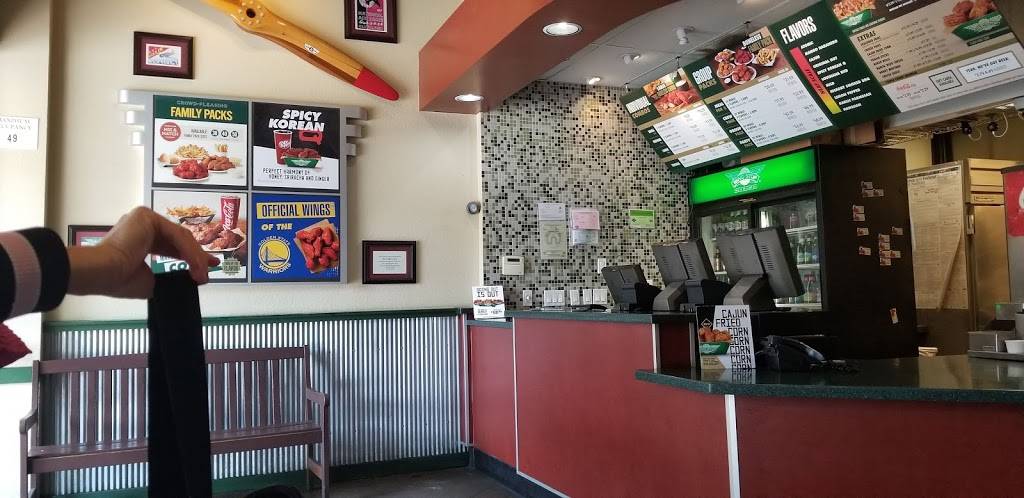 Wingstop | restaurant | 528 Lake Park Ave, Oakland, CA 94610, USA | 5107639464 OR +1 510-763-9464