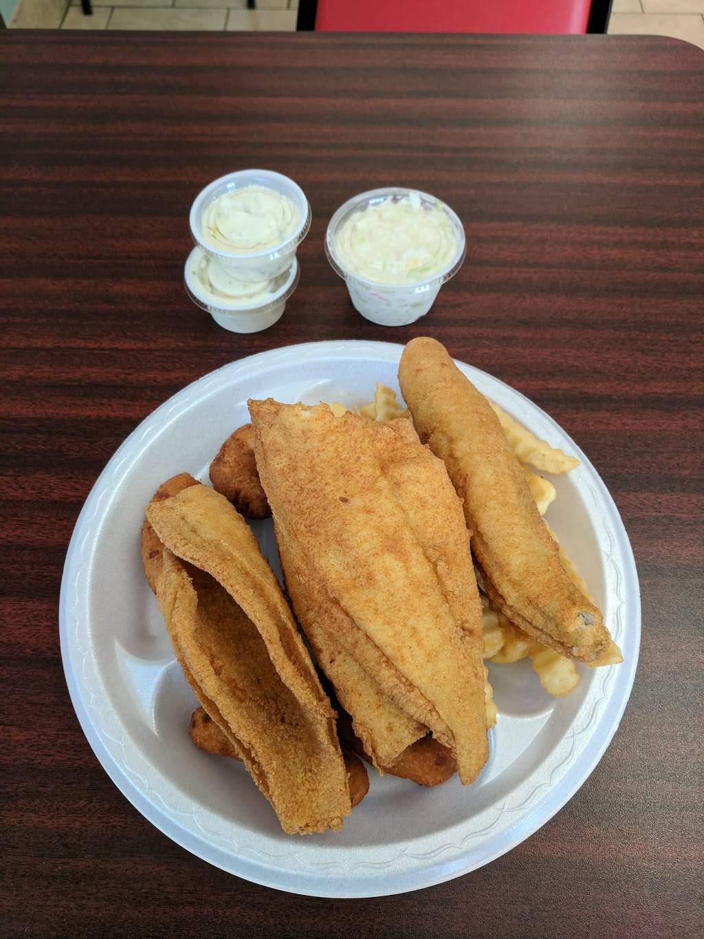 Carolina Fish Fry | restaurant | 423 Yopp Rd #100, Jacksonville, NC 28540, USA | 9102193525 OR +1 910-219-3525
