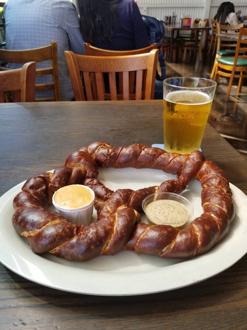 Golden Road Brewing Los Angeles | cafe | 5410 W San Fernando Rd, Los Angeles, CA 90039, USA | 2133734677 OR +1 213-373-4677