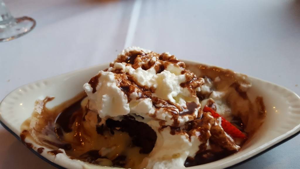 White Oaks Restaurant | restaurant | 777 Cahoon Rd, Cleveland, OH 44145, USA | 4408353090 OR +1 440-835-3090