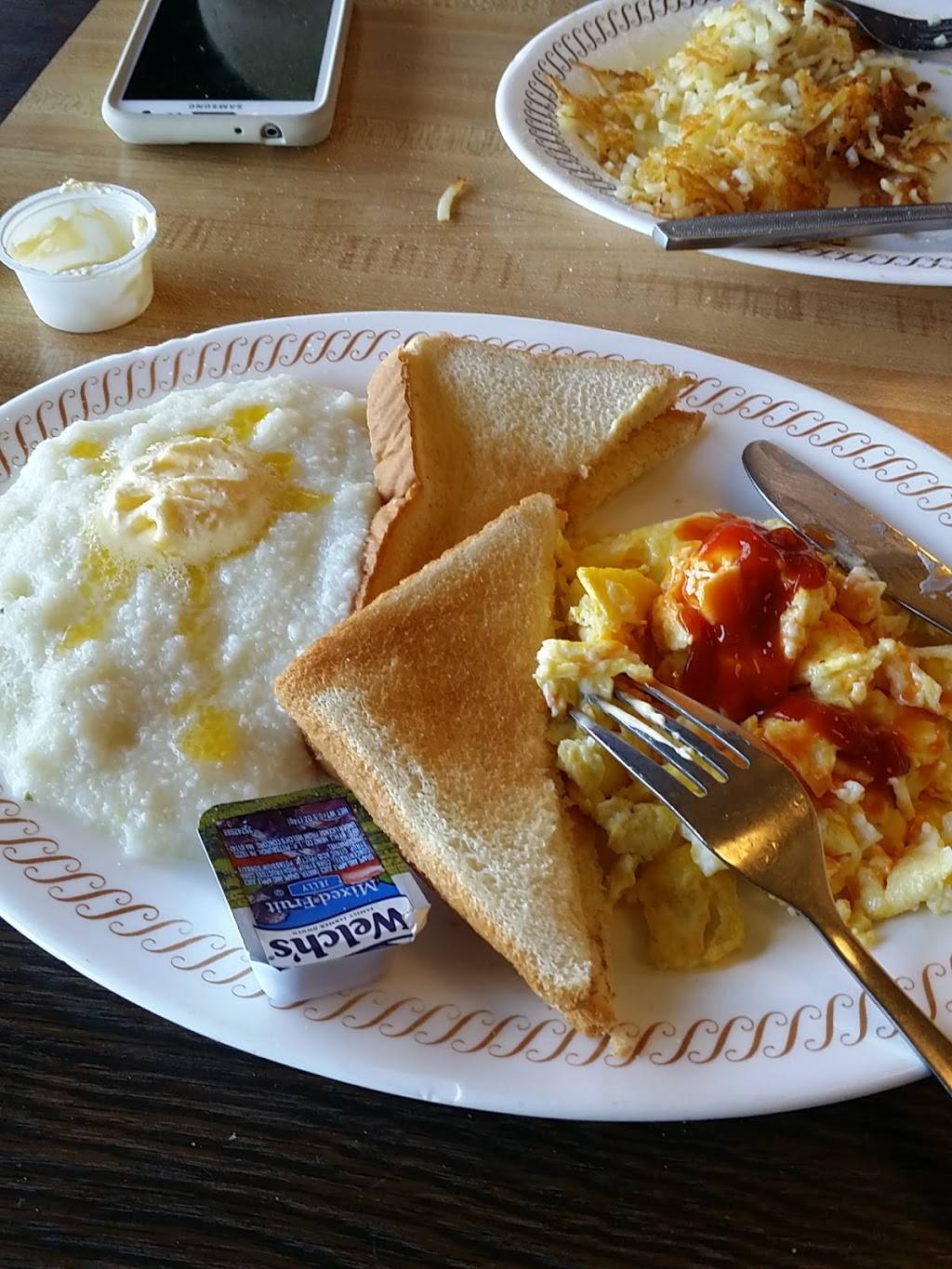 Waffle House | meal takeaway | 501 Westinghouse Blvd, Charlotte, NC 28273, USA | 7045886400 OR +1 704-588-6400