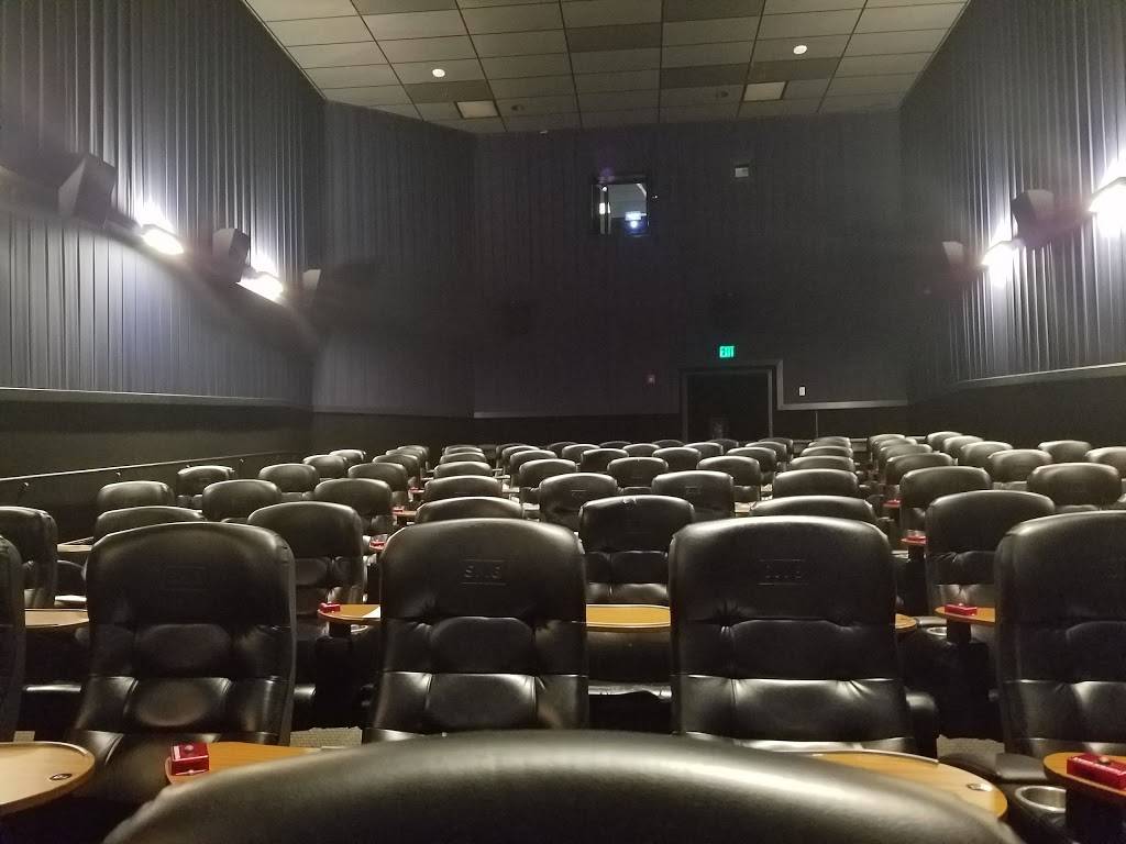 Studio Movie Grill Tampa | restaurant | University Mall, 12332 University Mall Ct, Tampa, FL 33612, USA | 8132413800 OR +1 813-241-3800