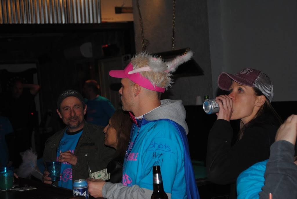 Gorillas Neighborhood Bar & Grill | restaurant | 1309 Oregon St, Oshkosh, WI 54902, USA | 9203857412 OR +1 920-385-7412