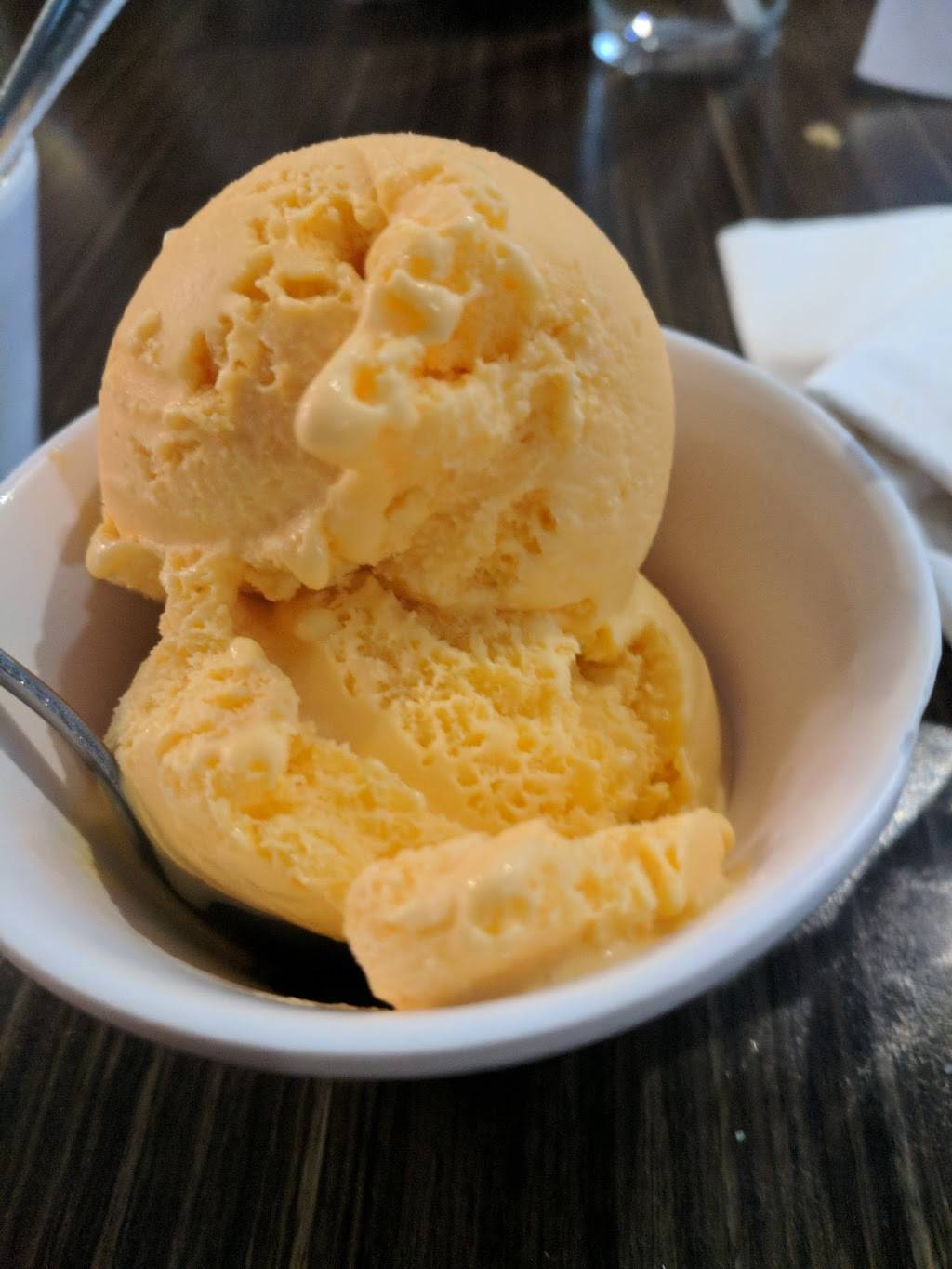 Cherry Blossom Sushi Bar | restaurant | H, 103 Clair Rd E #107, Guelph, ON N1L 0J7, Canada | 5198238838 OR +1 519-823-8838