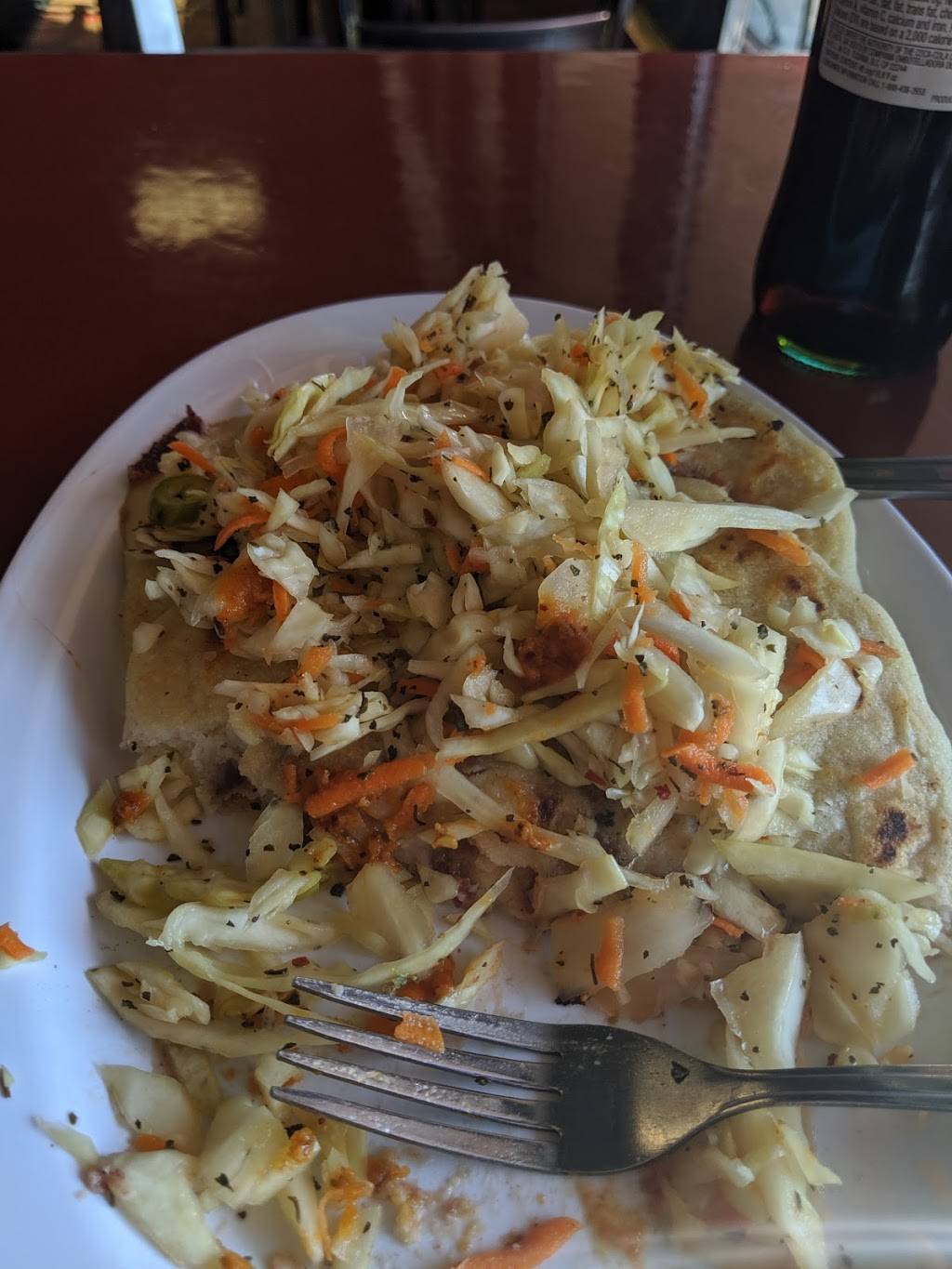 Pupusas Y Tacos Los Reyes | restaurant | 10101 E Hampden Ave #108, Denver, CO 80231, USA | 3035374922 OR +1 303-537-4922