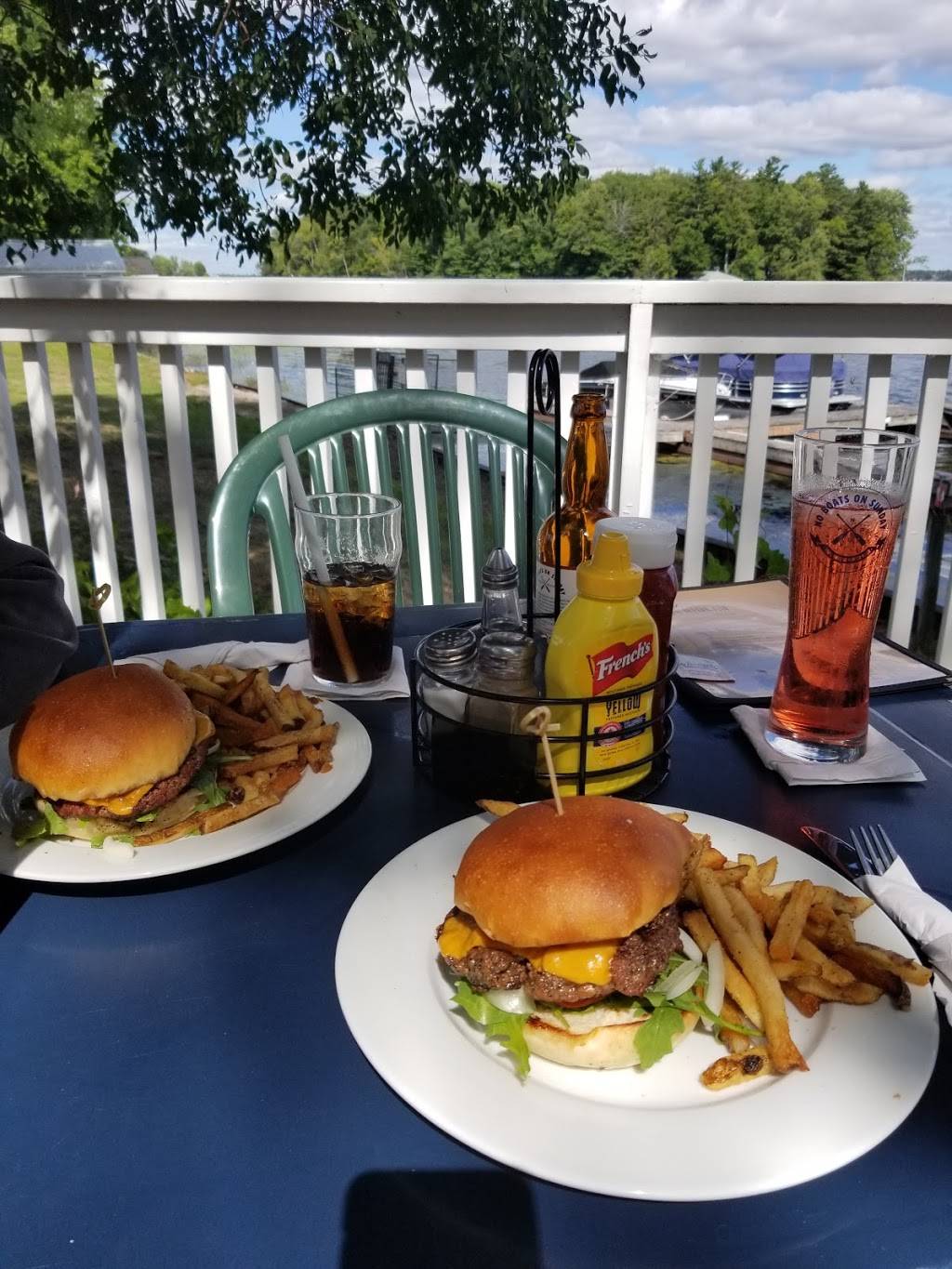 CCs on the Rideau | restaurant | 1030 Rideau Ferry Rd, Perth, ON K7H 3C7, Canada | 6132676060 OR +1 613-267-6060