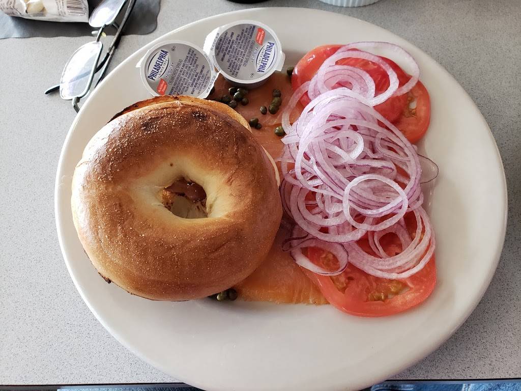 The Daily Paper Restaurant | restaurant | 644 W Main St, Hyannis, MA 02601, USA | 5087908800 OR +1 508-790-8800