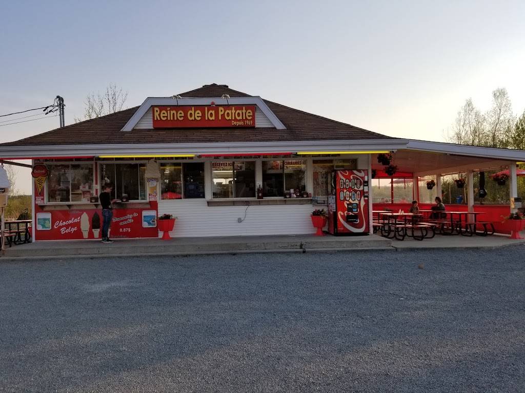 Reine de la Patate | restaurant | 246 Rue Water, Danville, QC J0A 1A0, Canada | 8198393183 OR +1 819-839-3183