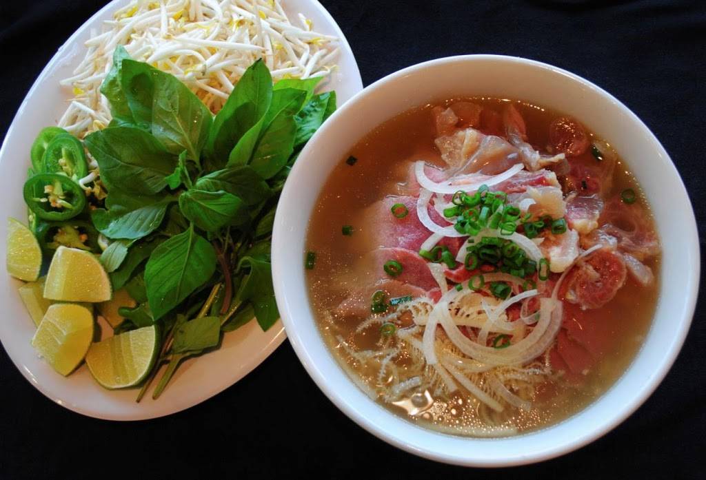 Pho Bowl Vietnamese Restaurant | restaurant | 7637 Lundys Ln, Niagara Falls, ON L2H 1H2, Canada | 2892968878 OR +1 289-296-8878
