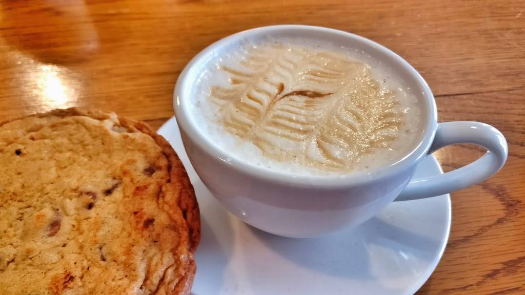 Common Grounds Brew & Roastery | cafe | 12 S J St, Lake Worth, FL 33460, USA | 5613188980 OR +1 561-318-8980