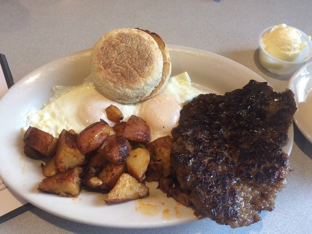 Stephen Anthonys Restaurant | restaurant | 999 Boston Post Rd E, Marlborough, MA 01752, USA | 5084609618 OR +1 508-460-9618